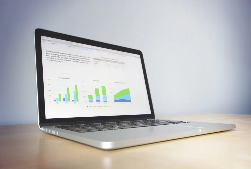 Analytics-Blur-Charts